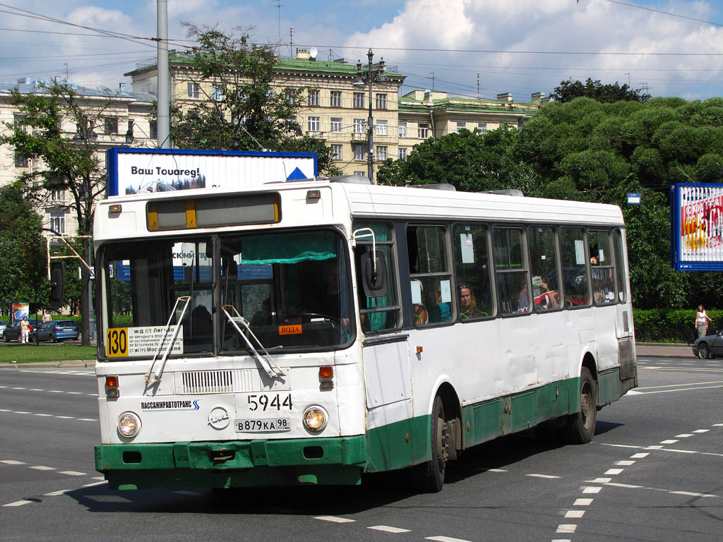 Sankt Petersburg, LiAZ-5256.25 Nr 5944