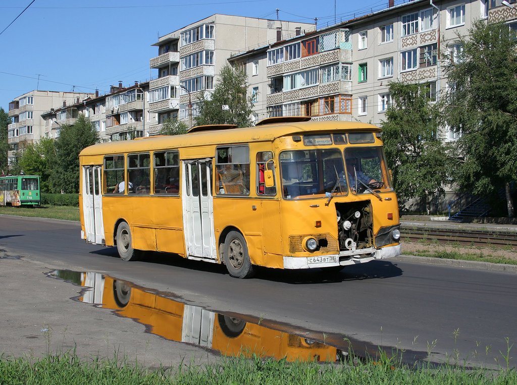Irkutsk region, LiAZ-677M # С 643 ВТ 38