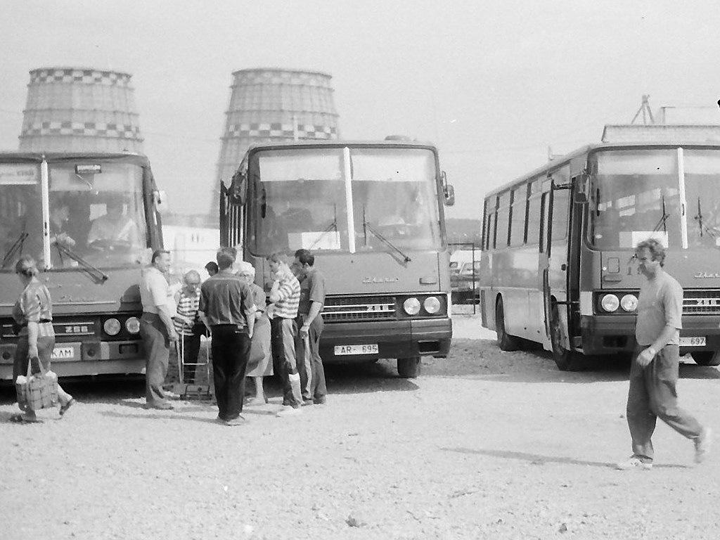 Ссср ингушетия. Икарус Латвия. Ikarus 256.54. Ikarus 256 сбоку.