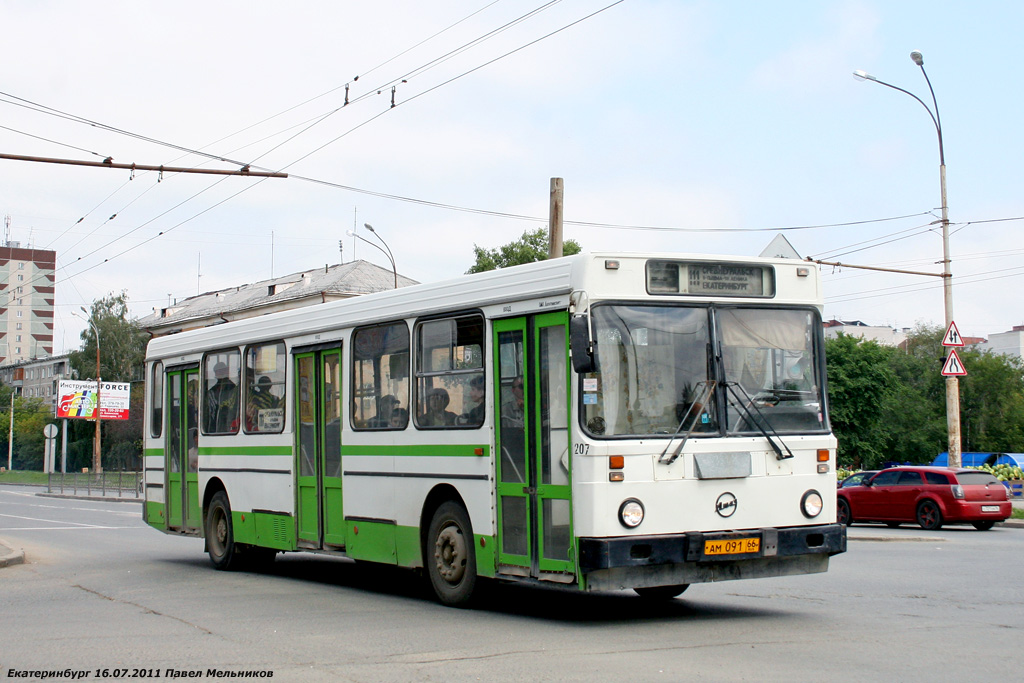 Свердловская область, ЛиАЗ-5256.00 № 207