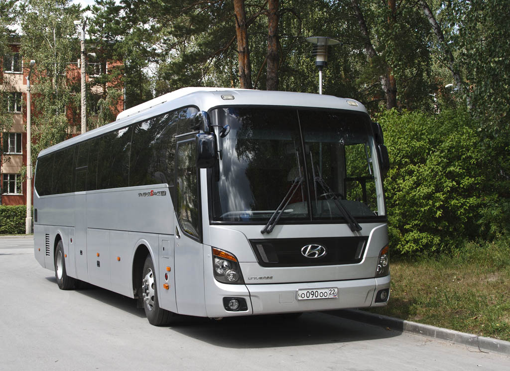 Алтайский край, Hyundai Universe Space Luxury № О 090 ОО 22