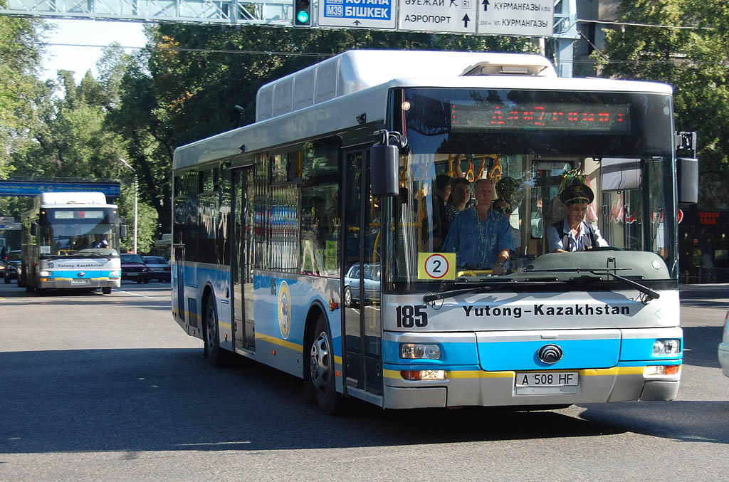 Almaty, Yutong ZK6120HGM # 185