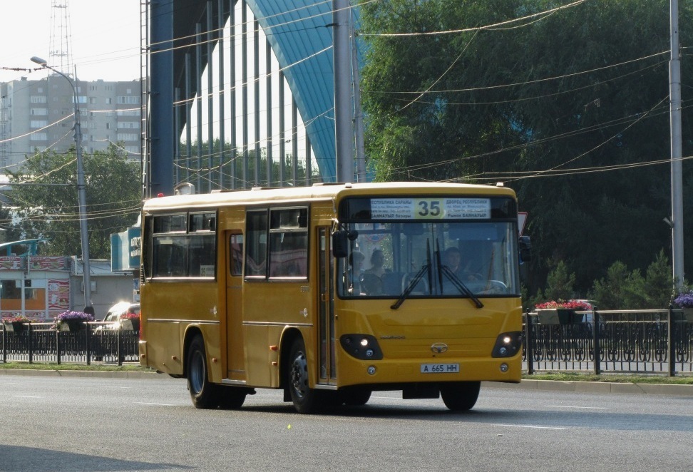 Алматы, Daewoo BS090 (СемАЗ) № A 665 HH