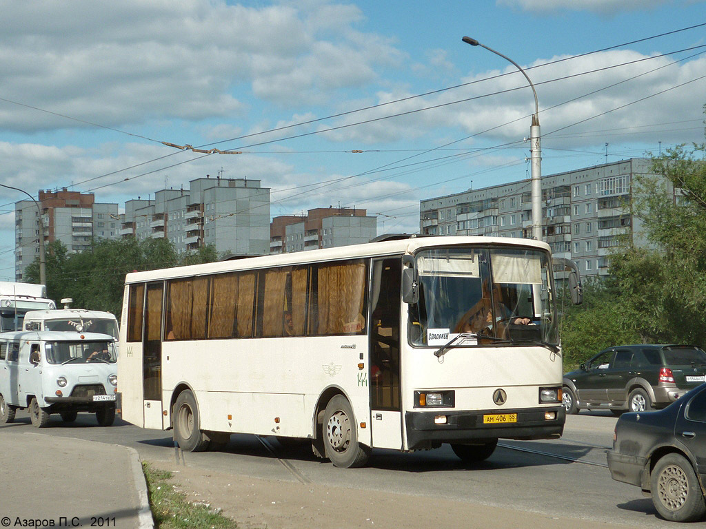 Omszki terület, LAZ-4207JT "Liner-10" sz.: 144