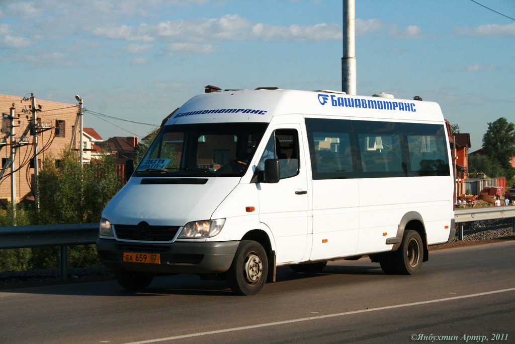 Башавтотранс салават автобусы. Mercedes Benz Sprinter 413. Мерседес-Бенц Спринтер Башавтотранс. Газель Башавтотранс. Mercedes Benz Sprinter 515 CDI Башавтотранс.