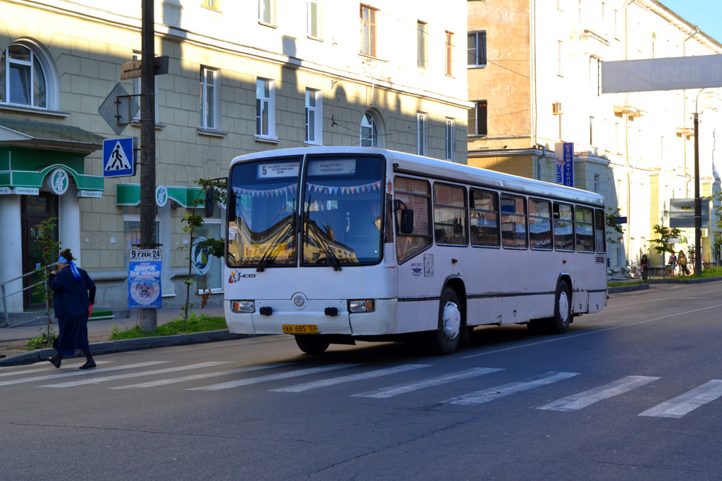 Новгородская область, Mercedes-Benz O345 № 435