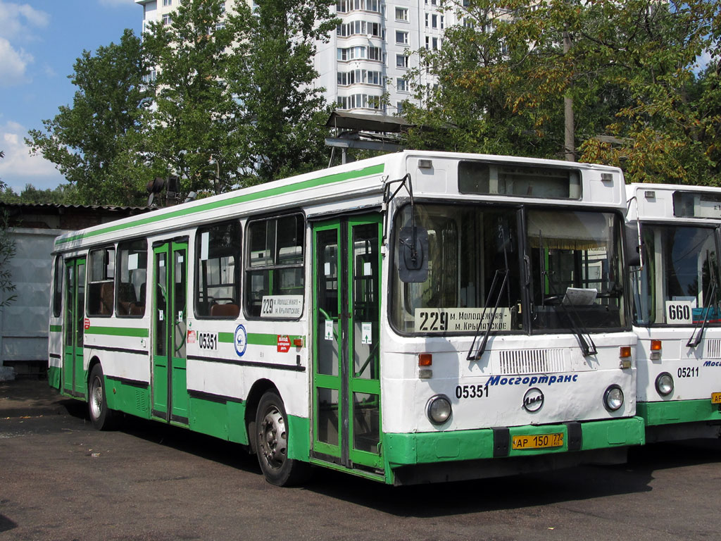 Москва, ЛиАЗ-5256.25 № 05351
