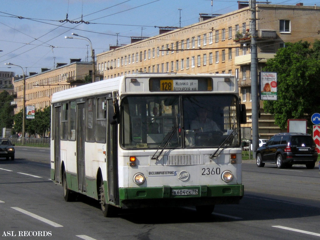 Sanktpēterburga, LiAZ-5256.25 № 2360