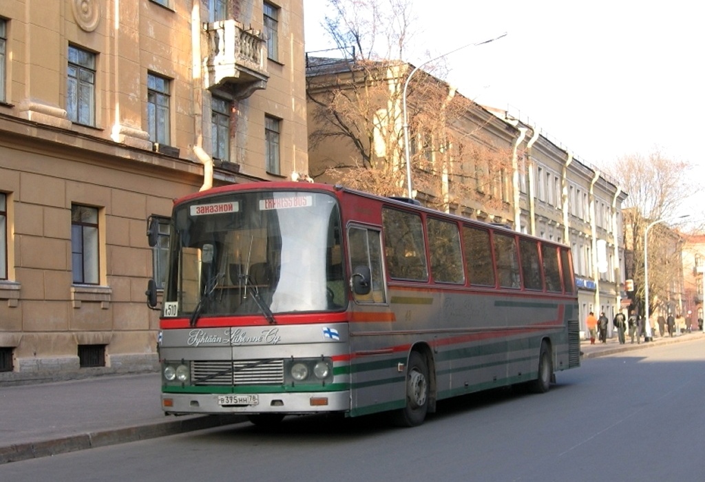 Санкт-Петербург, Kutter 9 Continental № В 375 НН 78