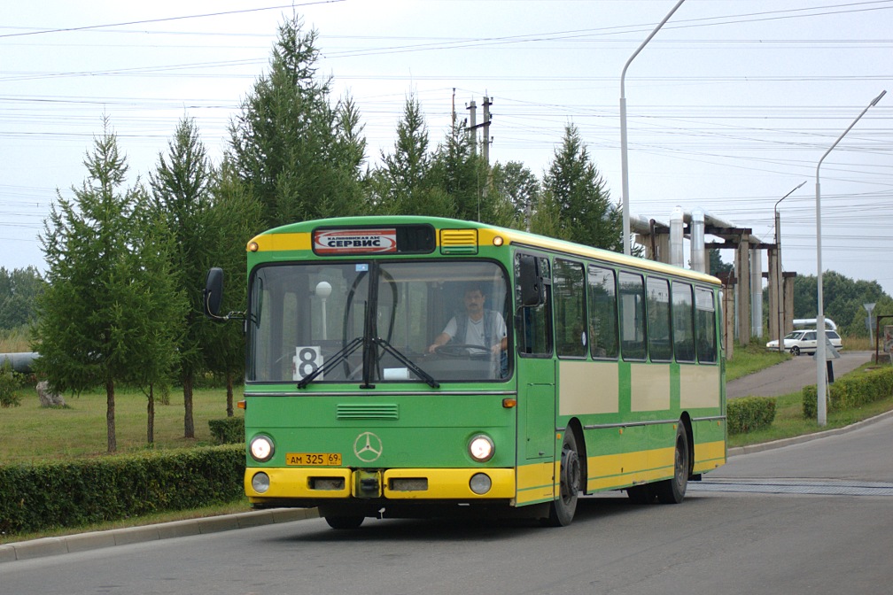 Тверская область, Mercedes-Benz O305 № АМ 325 69