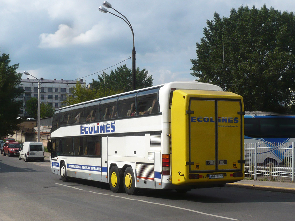 Латвия, Neoplan N122/3L Skyliner № 225