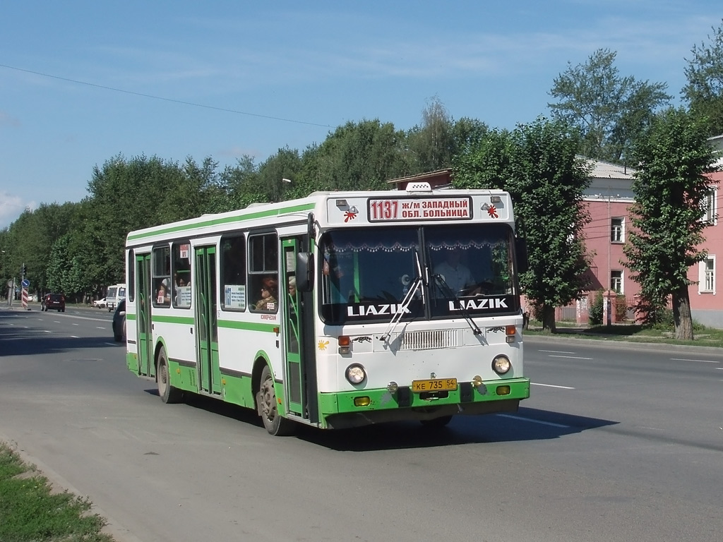 Автобус 42м курск. ЛИАЗ 5256.35. 97 Автобус Новосибирск ЛИАЗ. ЛИАЗ 5256.35 белый.
