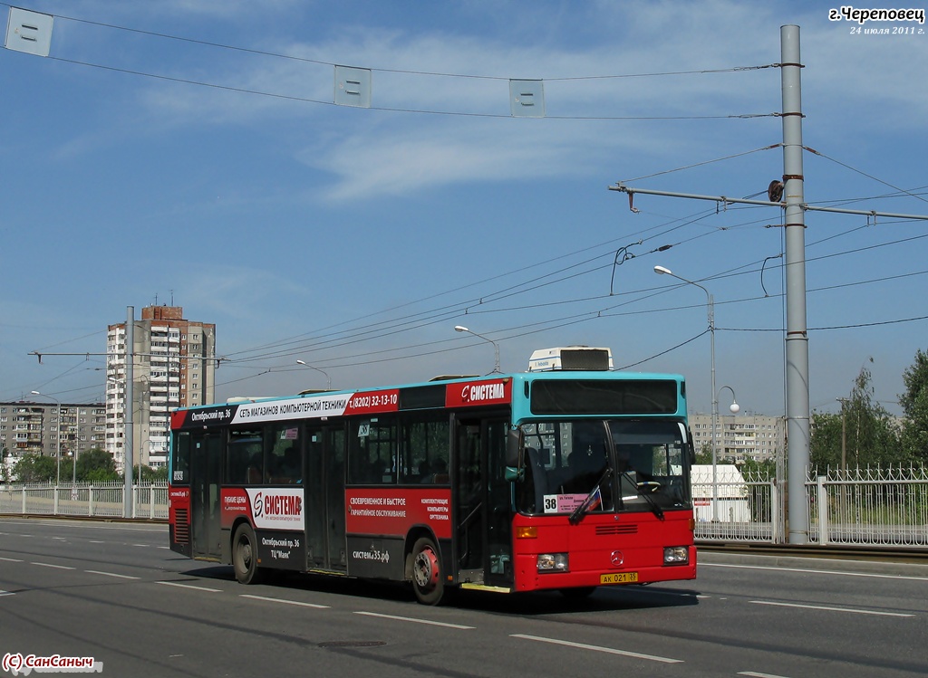 Вологодская область, Mercedes-Benz O405N № АК 021 35