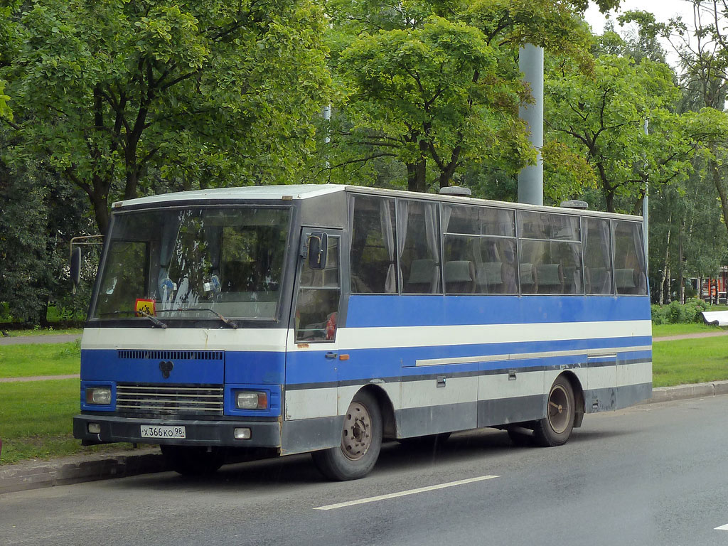 Санкт-Петербург, TAM-130A85 № Х 366 КО 98