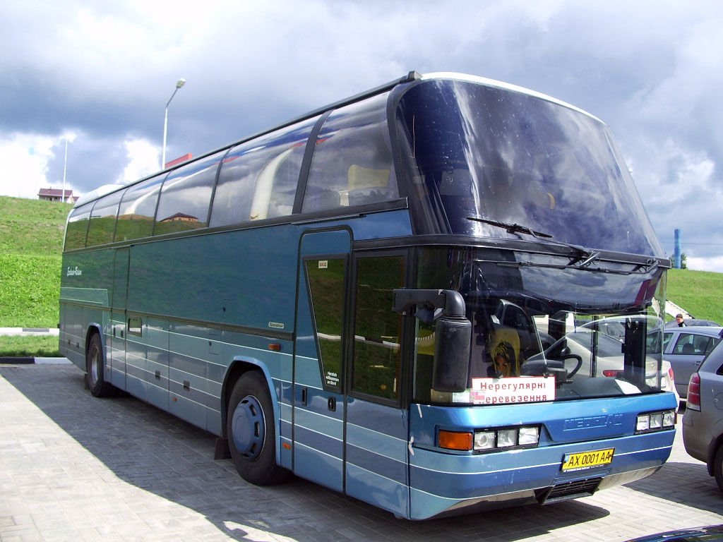 Харьковская область, Neoplan N117 Spaceliner № AX 0001 AA