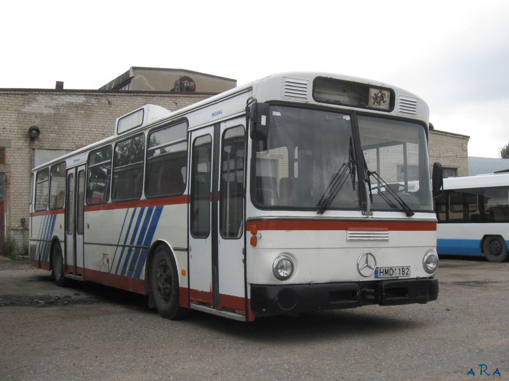 Литва, Mercedes-Benz O305.B № HMD 182