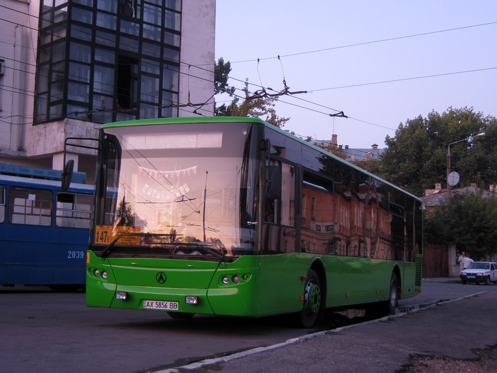 Kharkov region, LAZ A183F0 Nr. AX 5856 BB