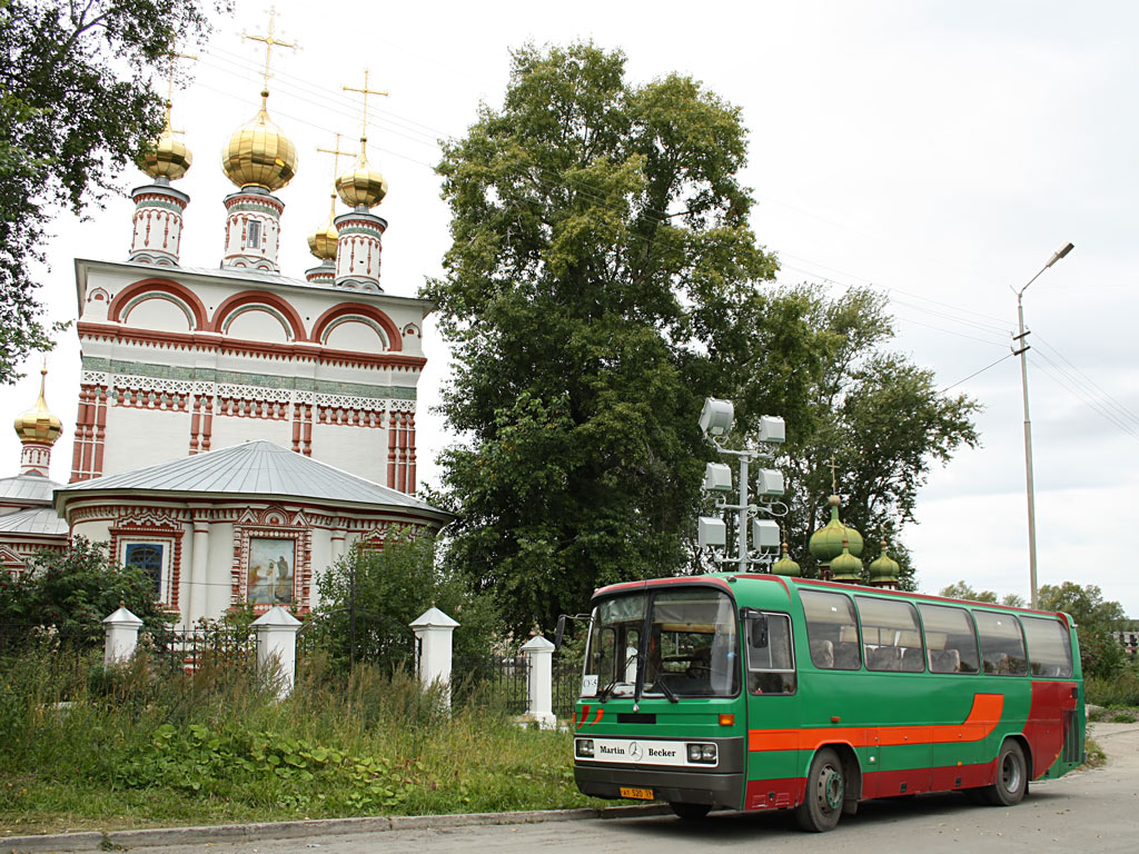 Perm region, Mercedes-Benz O303-10KHP-L № АТ 520 59