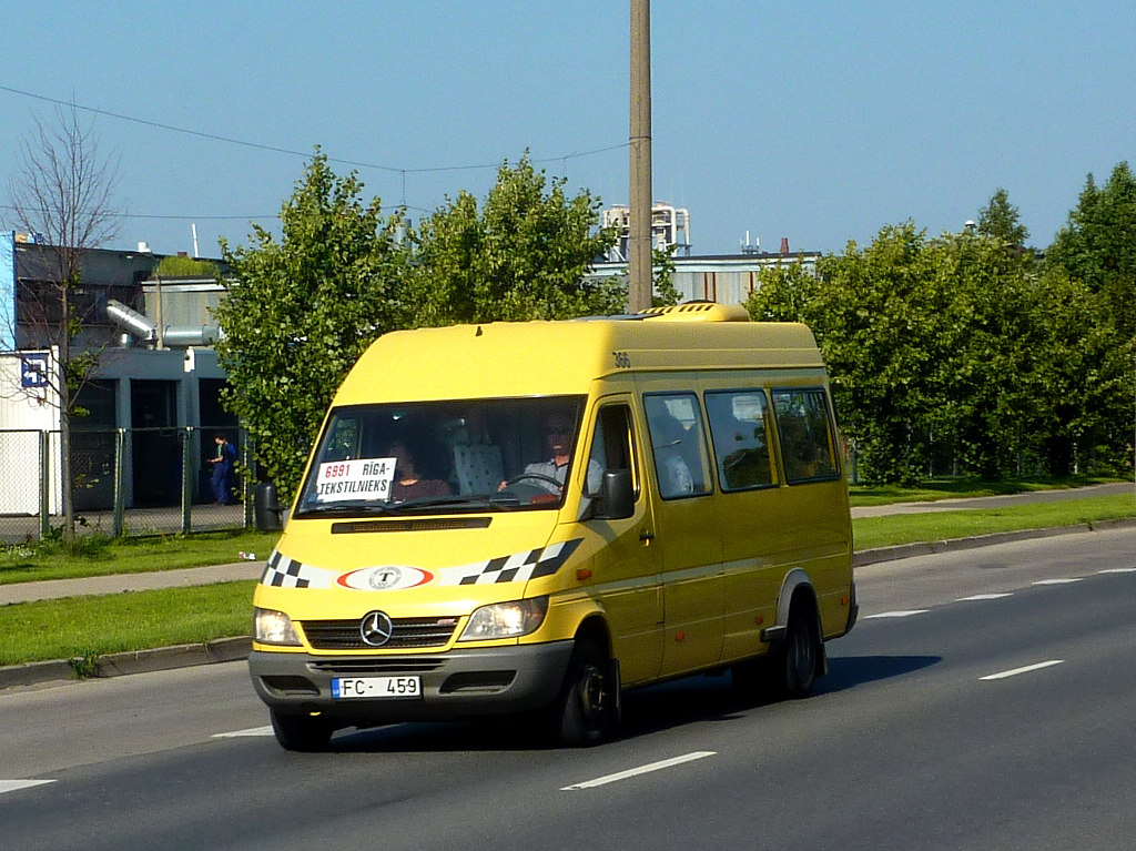 Латвия, Mercedes-Benz Sprinter W904 413CDI № 366