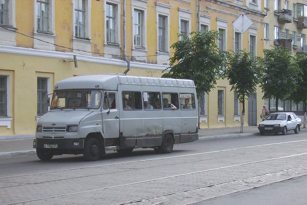 Tverės regionas, ZiL-3250.00 Nr. В 179 ВУ 69; Tverės regionas — Route cabs of Tver (2000 — 2009).