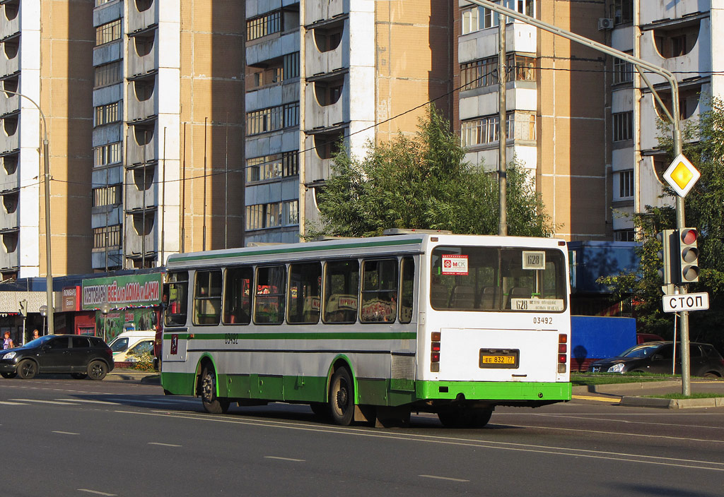 Москва, ЛиАЗ-5256.25 № 03492