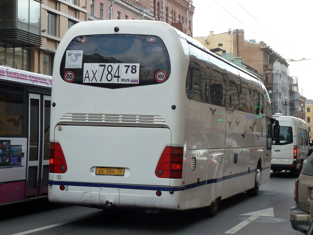 Sankt Petersburg, Neoplan N516SHD Starliner Nr. АХ 784 78