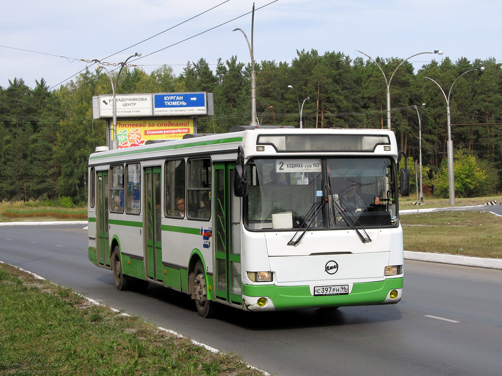 Свердловская область, ЛиАЗ-5256.40 № С 397 РН 96