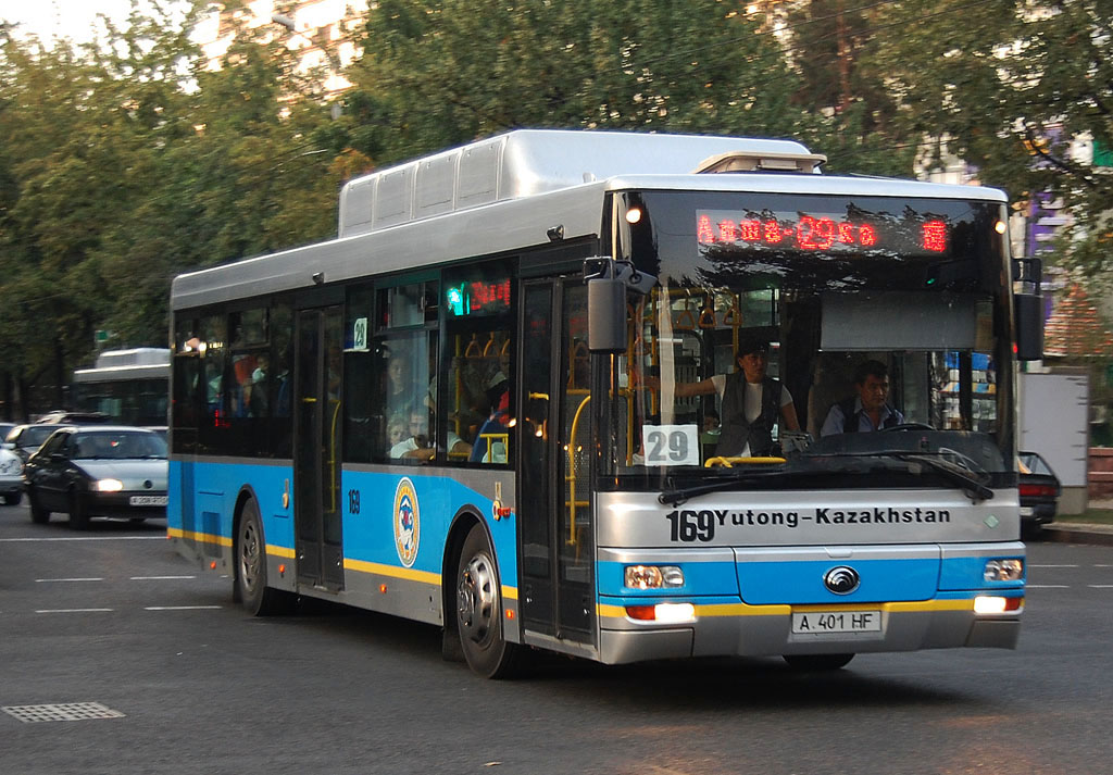 Алматы, Yutong ZK6120HGM № 169