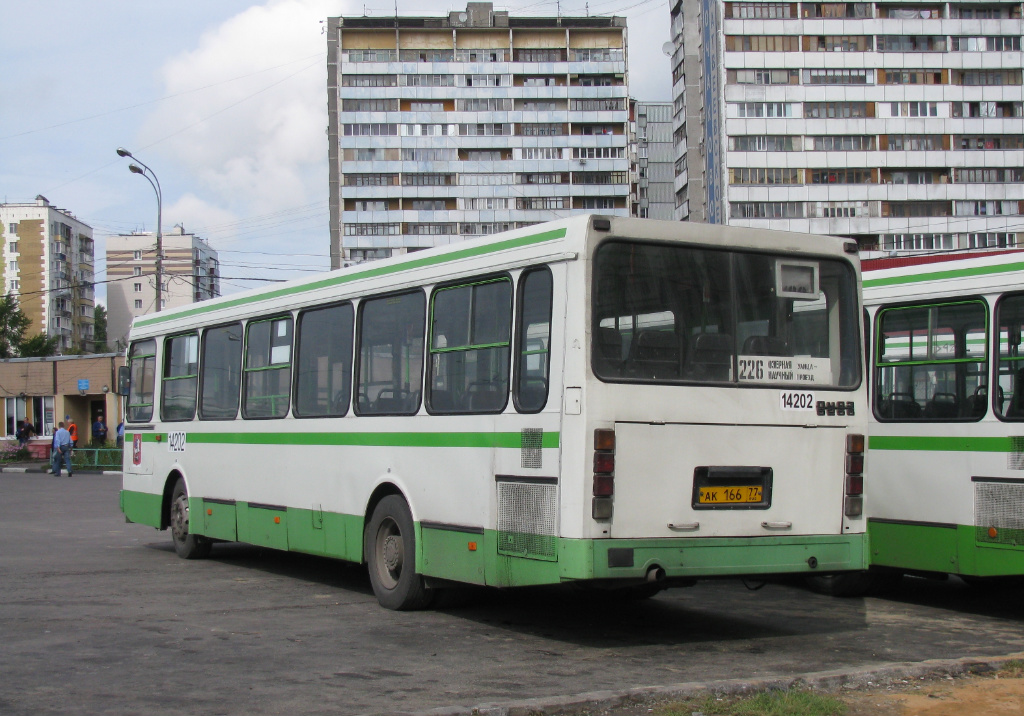 Moscow, LiAZ-5256.25 # 14202