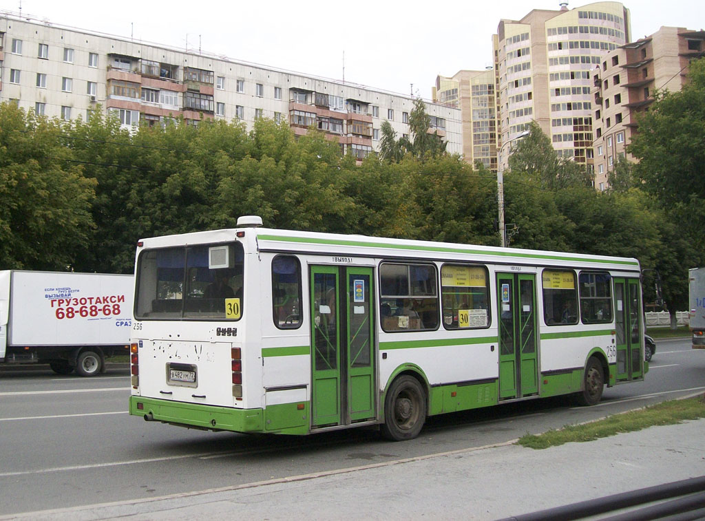 Тюменская область, ЛиАЗ-5256.45 № 256