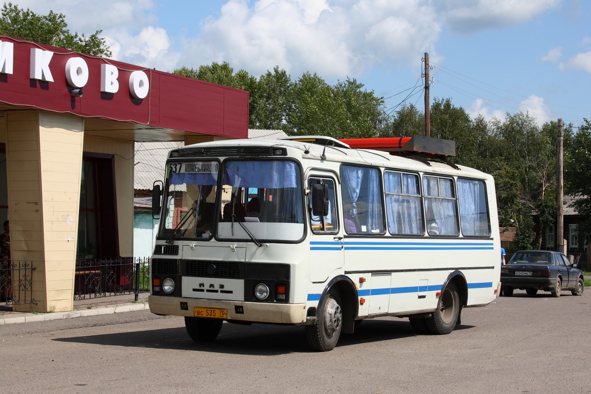 Автобус людиново. АТП Кожевниково. Автовокзал Кожевниково Томская область. Томск Кожевниково автобус. Автобус Томск.