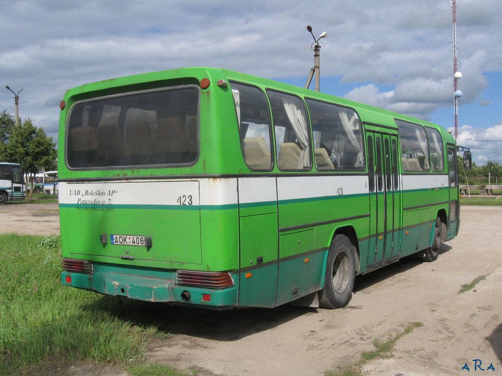 Litvánia, Mercedes-Benz O303-11ÜHE sz.: 422