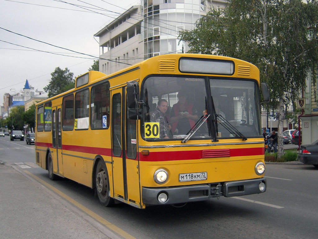 Obwód tiumeński, Mercedes-Benz O305 Nr М 118 КМ 72