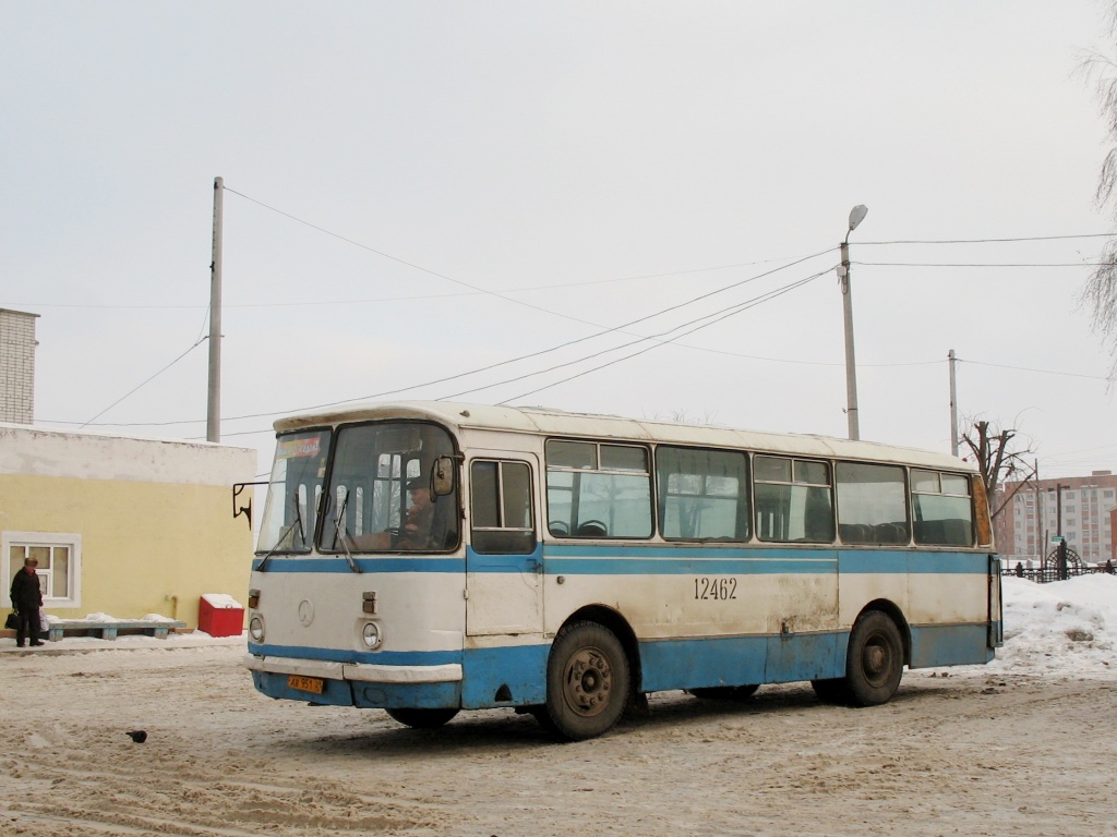 462 автобус от ладожской до углова. ЛАЗ 695 Чувашия фото. Чувашия автобус ЛАЗ фото. Чувашия ЛАЗ фото.