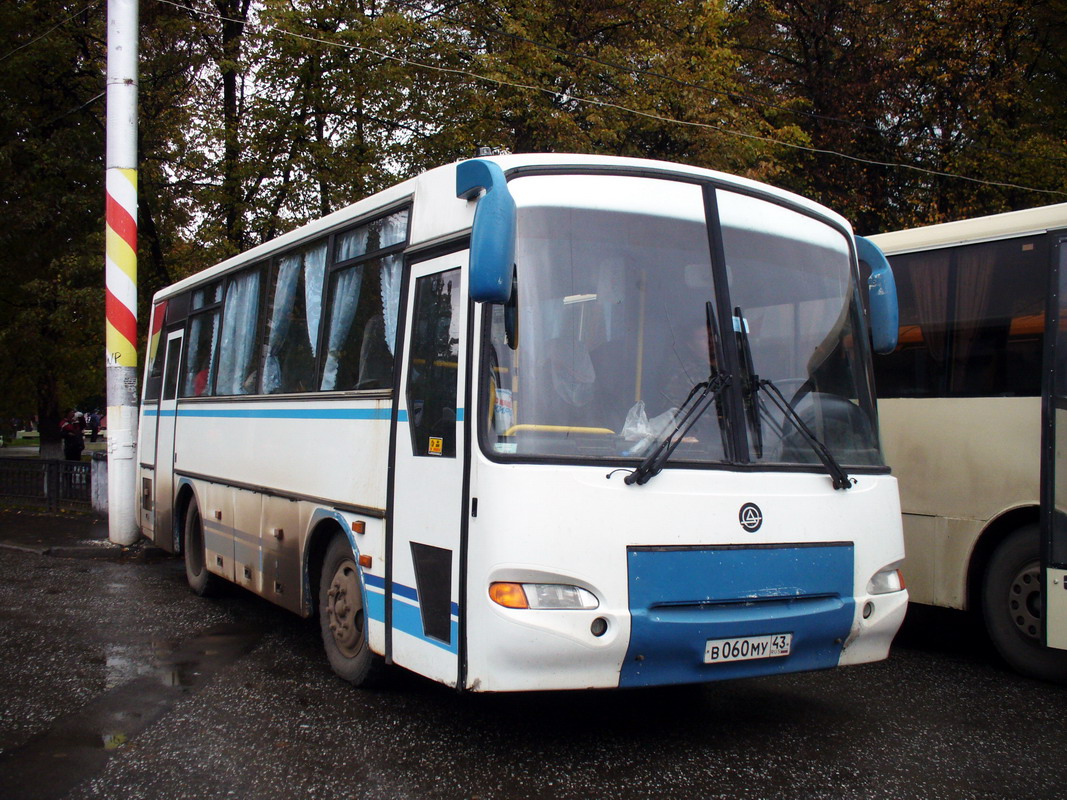 Kirov region, PAZ-4230-02 (KAvZ) № В 060 МУ 43