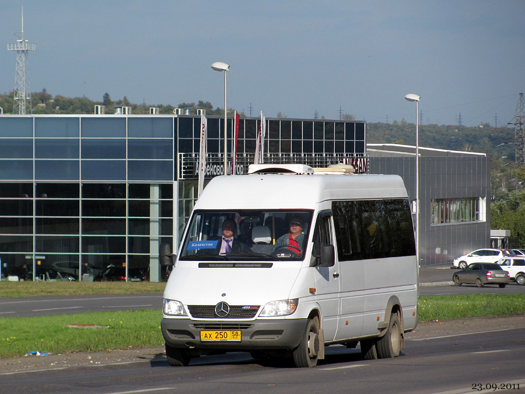 Пензенская область, Самотлор-НН-323770 (MB Sprinter 411CDI) № АХ 250 58