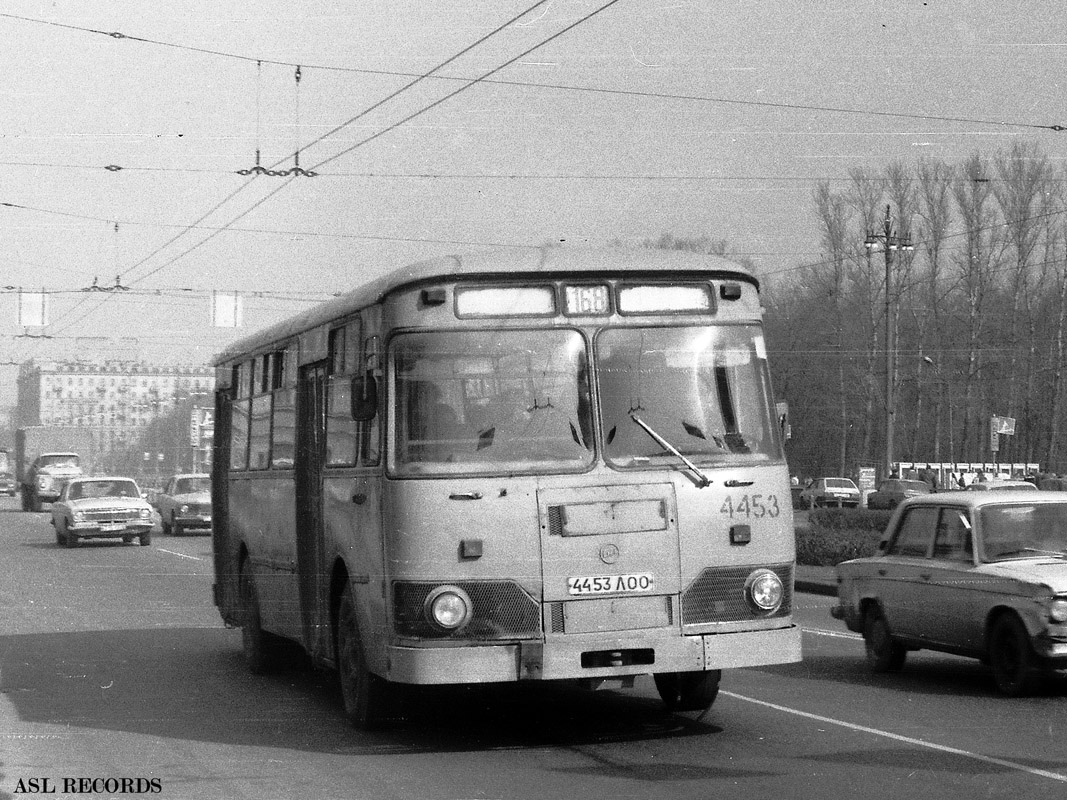Sanktpēterburga, LiAZ-677M № 4453