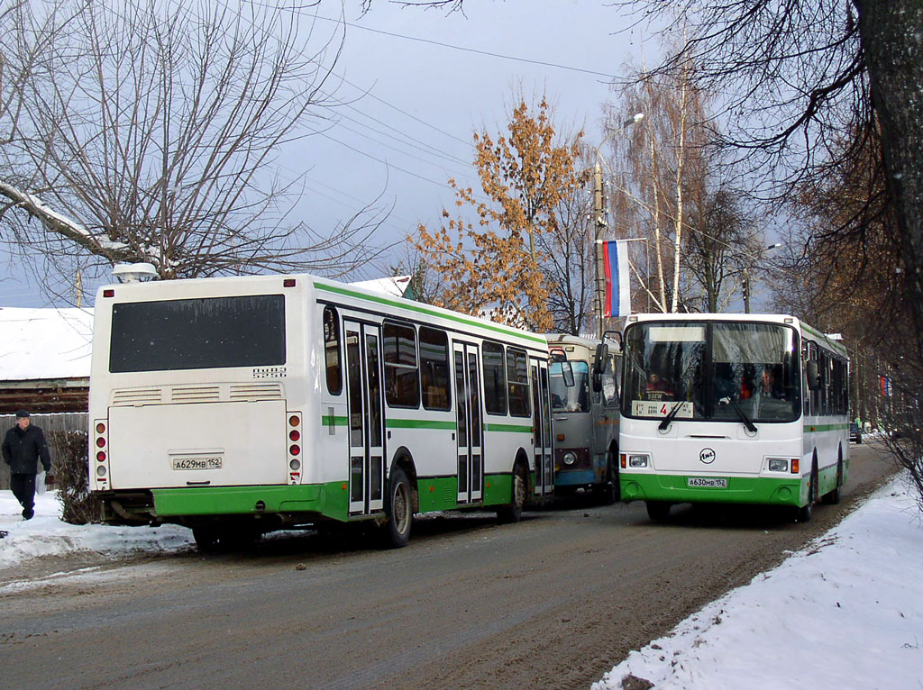 Nyizsnyij Novgorod-i terület, LiAZ-5256.36 sz.: А 629 МВ 152; Nyizsnyij Novgorod-i terület, LiAZ-5256.36 sz.: А 630 МВ 152