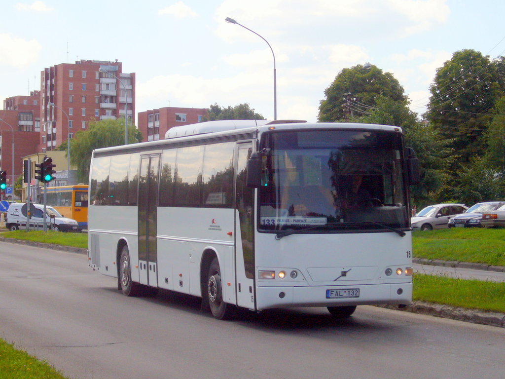 Литва, Volvo B10-400 № 15