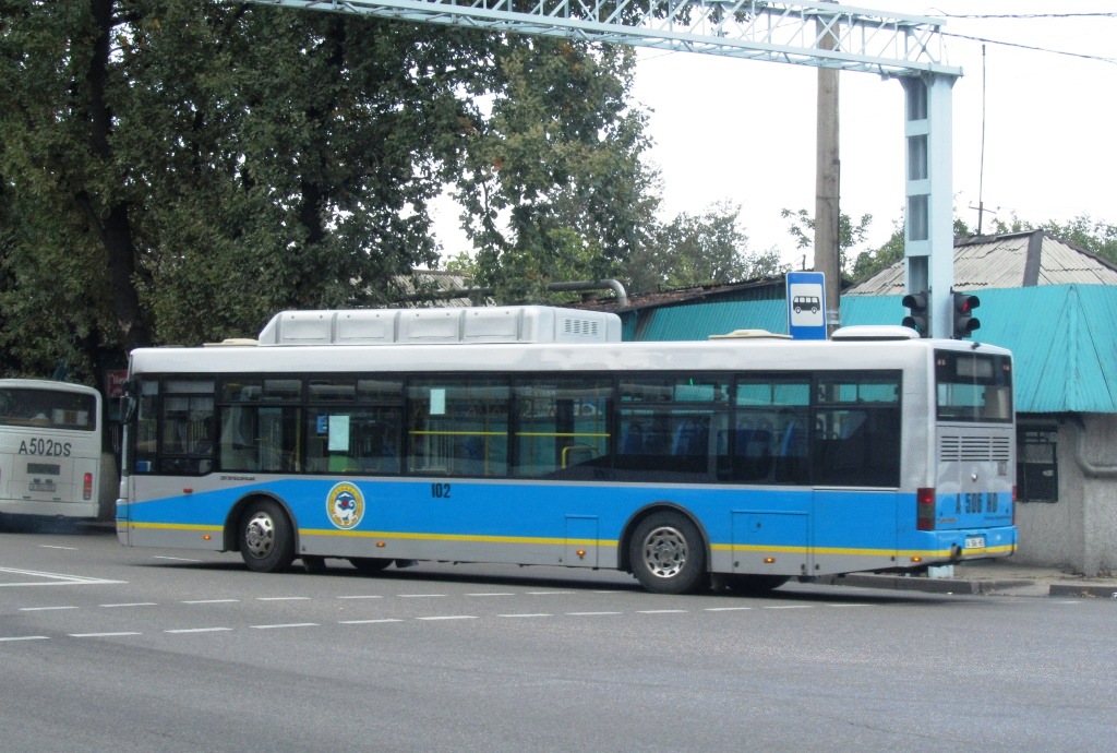 Алматы, Yutong ZK6120HGM № 102