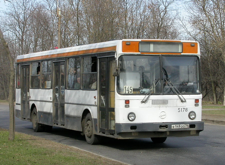 Sankt Peterburgas, LiAZ-5256.00 Nr. 5178