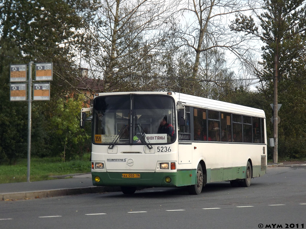 Sanktpēterburga, LiAZ-5256.25 № 5236