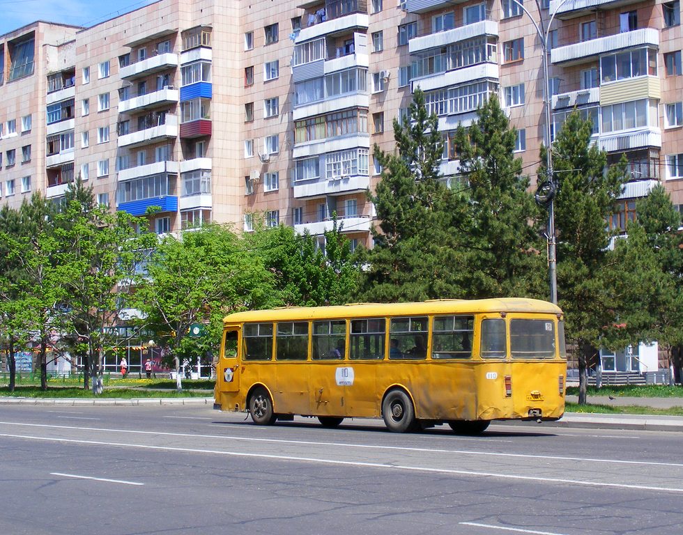 Gebiet Chabarowsk, LiAZ-677M Nr. 110