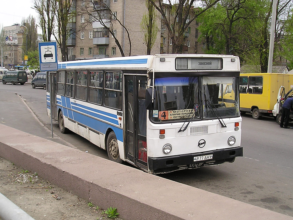 Днепропетровская область, ЛиАЗ-5256.04 № 4977 ДНУ; Днепропетровская область, Kögel PV10 № 037-78 АА