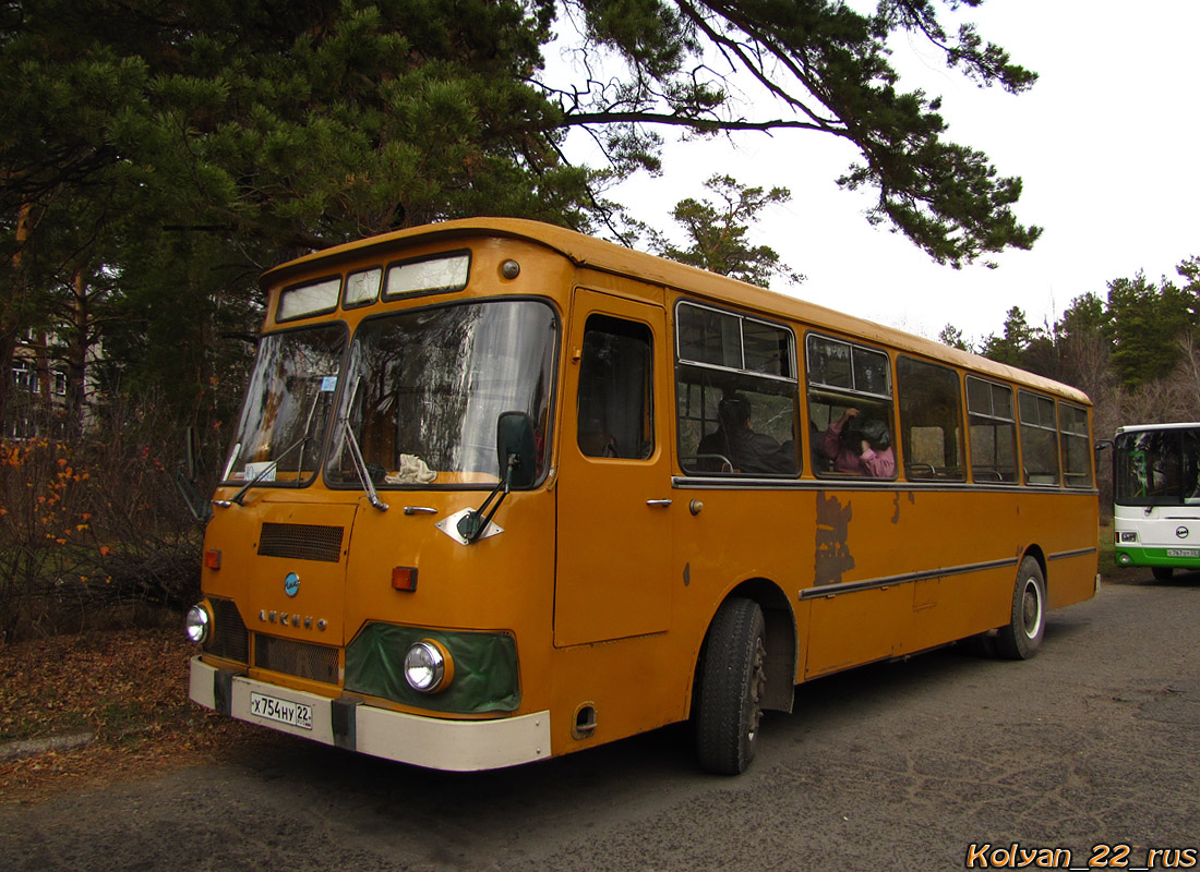 Алтайский край, ЛиАЗ-677М № Х 754 НУ 22