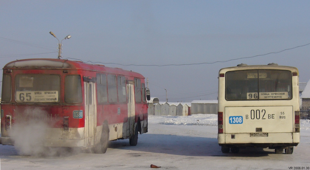Омская область, ЛиАЗ-677М № 1380; Омская область, Mercedes-Benz O345 № 1308