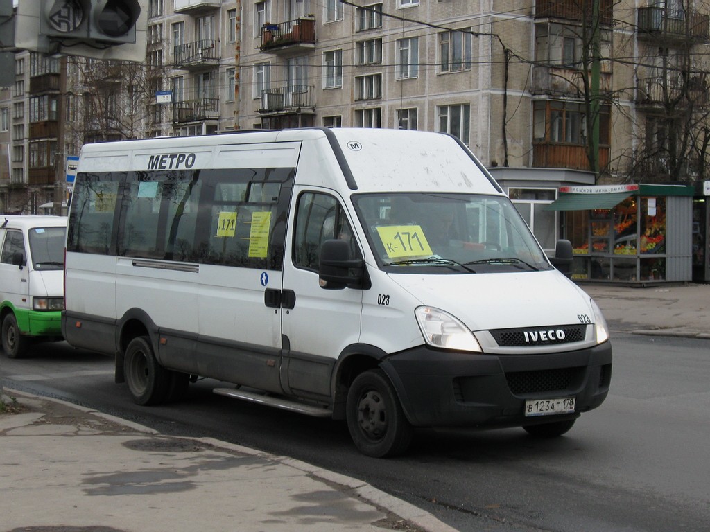 Санкт-Петербург, Нижегородец-2227UT (IVECO Daily) № 023