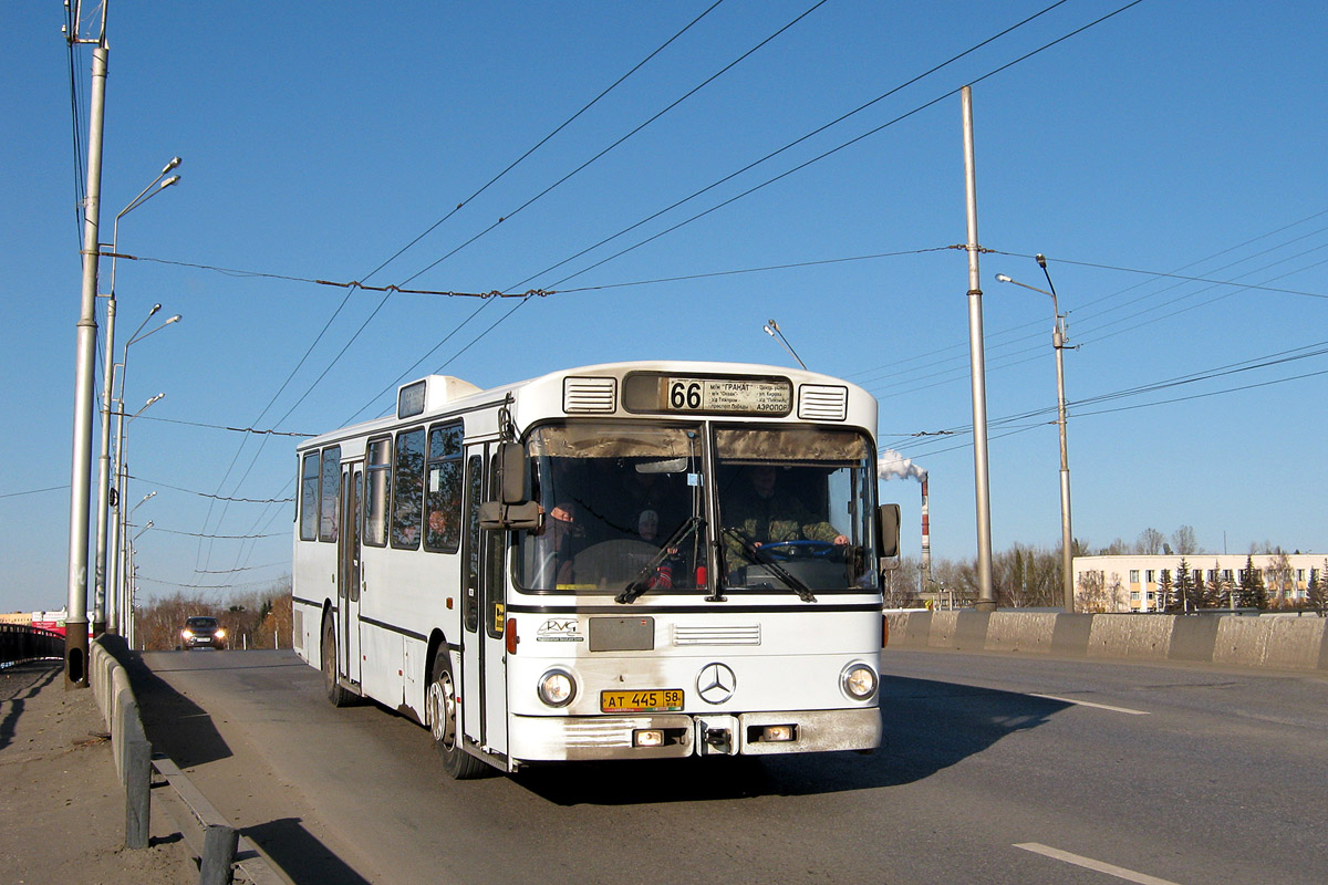 Пензенская область, Mercedes-Benz O305 № АТ 445 58