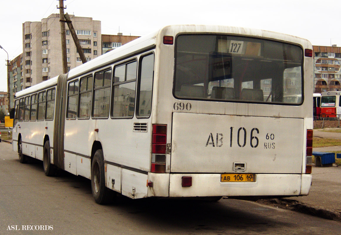 Псковская область, Mercedes-Benz O345G № 690