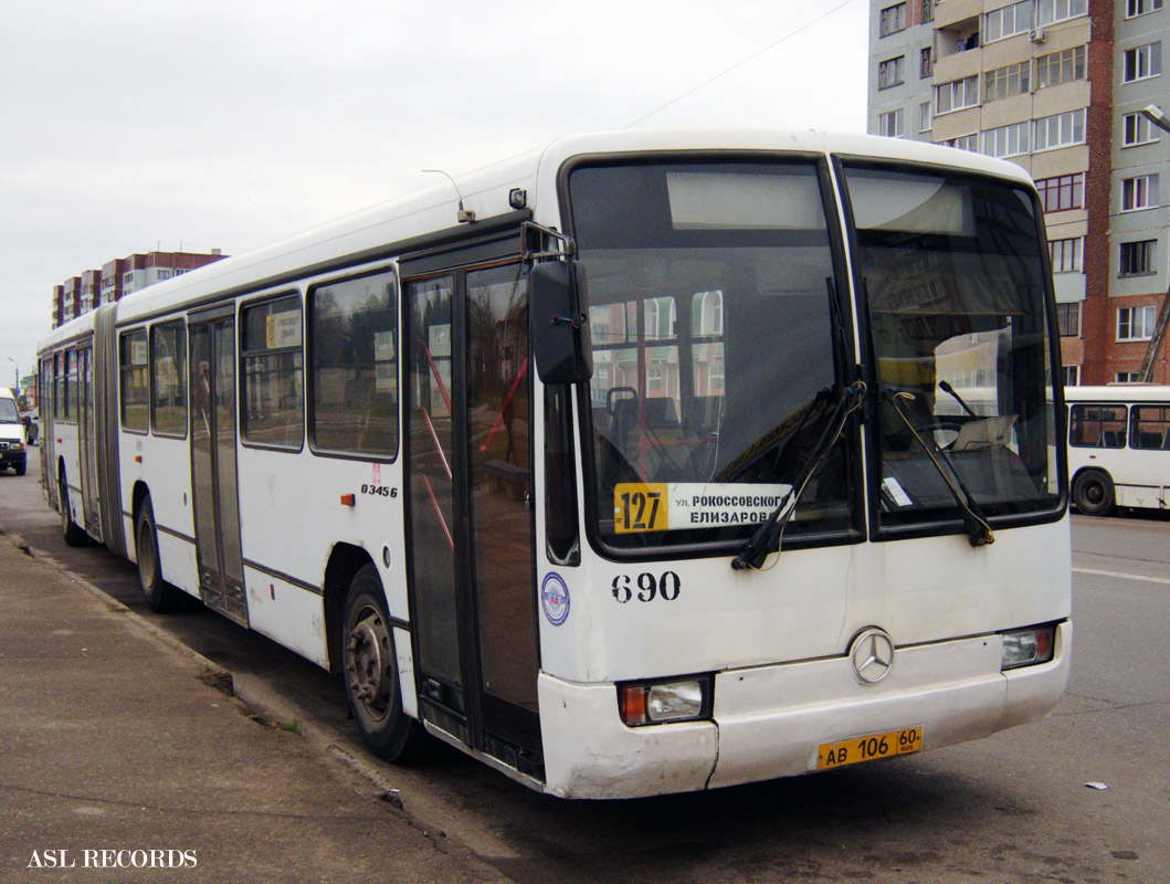 Псковская область, Mercedes-Benz O345G № 690